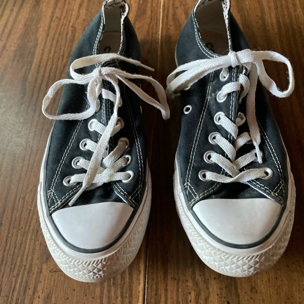 Converse all-Star  black white sneakers men’s US five women’s US seven
